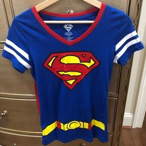 *NWOT* Superman V-Neck Shirt with Cape Attached